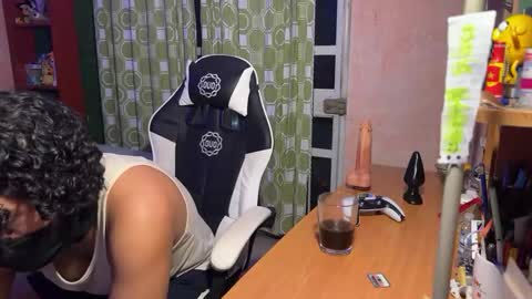 Snapshot of andrelabuda9 chatting on 10-08-25, 01:03 Andre Labuda online show from 10-08-25, 01:03