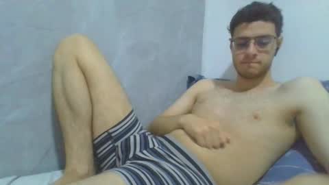 andres129494 online show from 12-18-25, 02:28