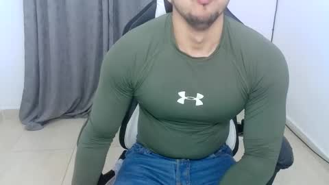 andres180950734 online show from 11-03-25, 10:27