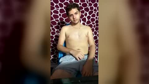 Snapshot of andres_178 chatting on 07-19-26, 04:49 andres_178 online show from 07-19-26, 04:49