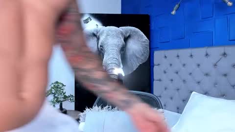 insta andres clark  online show from 09-24-25, 05:27