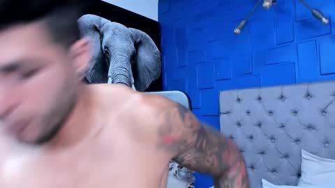 insta andres clark  online show from 11-18-25, 06:23