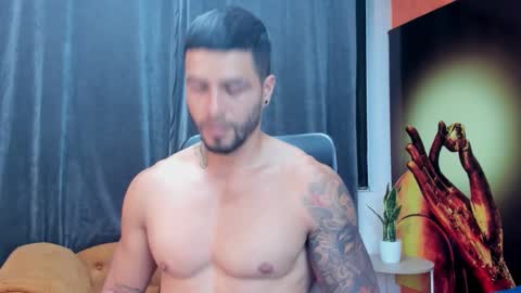 insta andres clark  online show from 11-28-25, 05:59