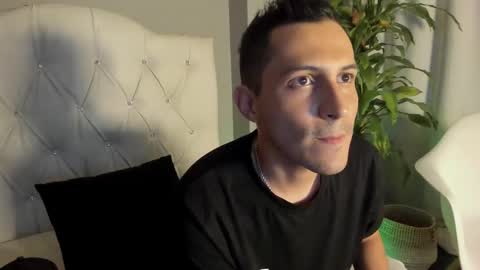 Snapshot of andres_marinn chatting on 01-15-25, 11:19 andres_marinn online show from 01-15-25, 11:19