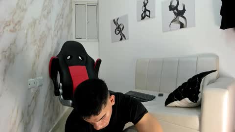 andres_stud online show from 11-23-25, 05:18