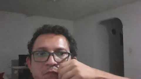 andresfloga online show from 06-15-26, 04:04