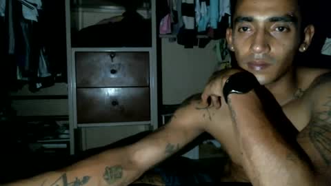 Snapshot of andresfmc1997 chatting on 07-18-26, 04:38 andresfmc1997 online show from 07-18-26, 04:38