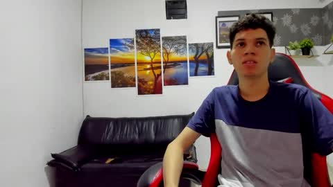 andrew_2811 online show from 12-19-25, 09:05