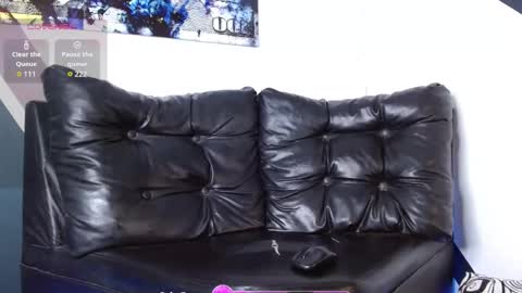 Andrew G online show from 11-28-25, 01:41