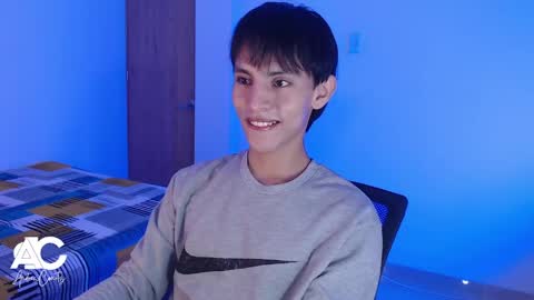 Snapshot of andrew_courtz chatting on 04-23-26, 06:32 Andrew Courtz online show from 04-23-26, 06:32