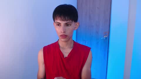 Snapshot of andrew_courtz chatting on 05-26-26, 06:26 Andrew Courtz online show from 05-26-26, 06:26