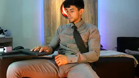 Andrew online show from 10-23-25, 03:17