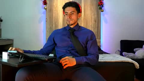 Andrew online show from 12-18-25, 05:46