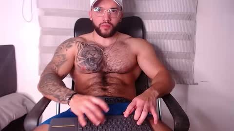 andrew_holden__ online show from 11-12-25, 12:11