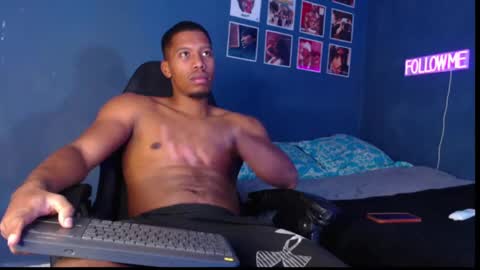 Snapshot of andrew_hoult chatting on 12-04-24, 03:15 Andrew online show from 12-04-24, 03:15