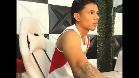 ANDREW online show from 01-10-26, 02:24