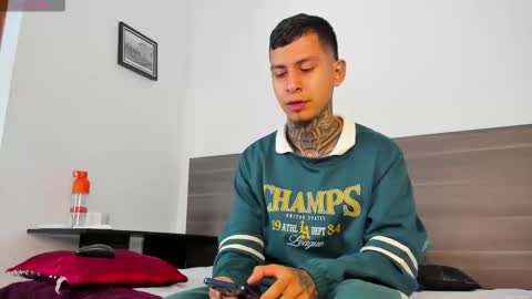 andrew_sanders69 online show from 11-14-25, 03:05