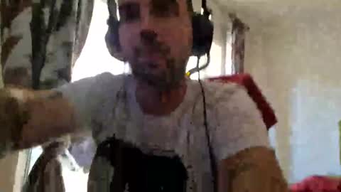 Snapshot of andrewboyy92 chatting on 07-30-26, 03:33 andrewboyy92 online show from 07-30-26, 03:33