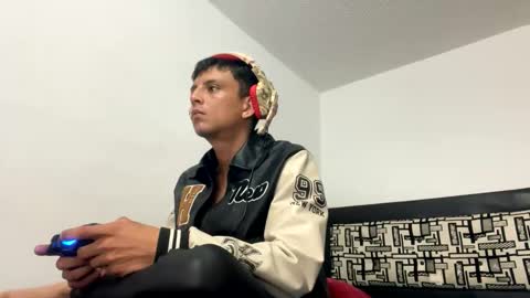 Snapshot of andrewcooper1 chatting on 11-29-25, 06:49 andrew online show from 11-29-25, 06:49