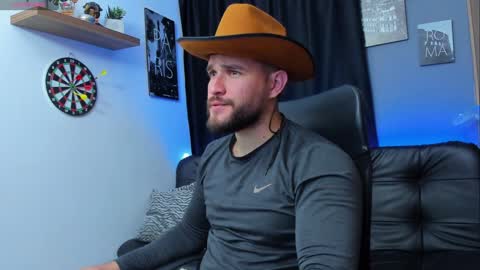 Snapshot of andrewdiaz_ chatting on 01-29-25, 02:51 Andrew Diaz online show from 01-29-25, 02:51