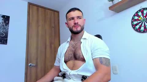 Snapshot of andrewdiaz_ chatting on 10-05-25, 08:45 Andrew Diaz online show from 10-05-25, 08:45