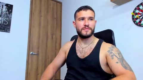 Snapshot of andrewdiaz_ chatting on 10-14-25, 07:31 Andrew Diaz online show from 10-14-25, 07:31