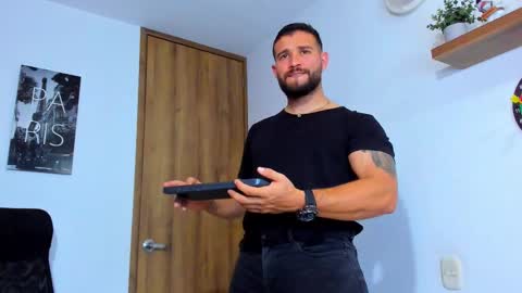 Snapshot of andrewdiaz_ chatting on 10-16-25, 12:55 Andrew Diaz online show from 10-16-25, 12:55