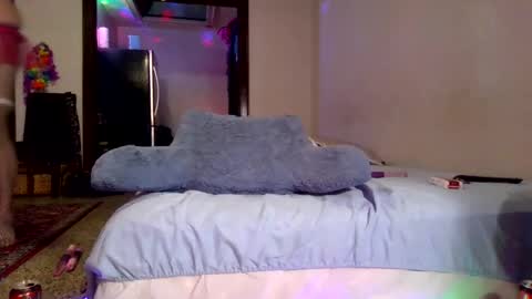 Snapshot of andrewgennie chatting on 11-28-25, 05:43 andrewgennie online show from 11-28-25, 05:43