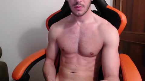 Snapshot of andrewyy34 chatting on 03-08-25, 10:54 Andrea online show from 03-08-25, 10:54