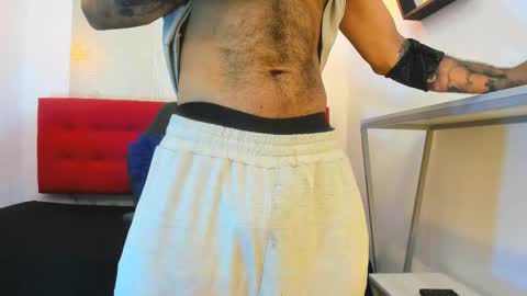   online show from 12-02-25, 08:04