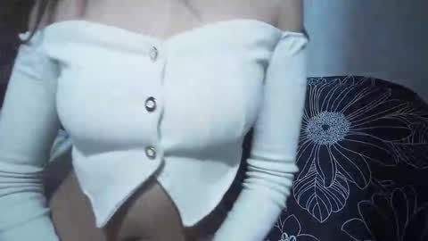 Snapshot of andriana05 chatting on 02-23-26, 01:25 Andriana05 online show from 02-23-26, 01:25