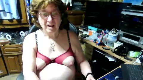 Snapshot of androgynia1 chatting on 03-30-26, 05:08 androgynia online show from 03-30-26, 05:08