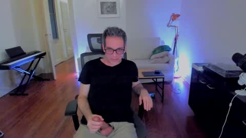 Andrew online show from 12-12-24, 08:25