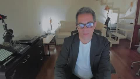 Andrew online show from 06-06-26, 08:13