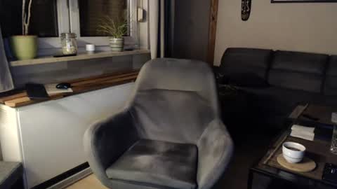 Snapshot of andy75naked chatting on 07-28-26, 11:37 Andy online show from 07-28-26, 11:37