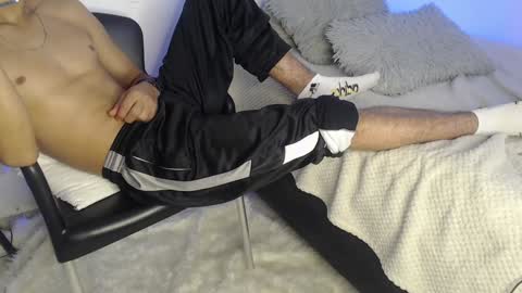 Snapshot of andy_0018 chatting on 12-05-24, 09:50 Andy online show from 12-05-24, 09:50