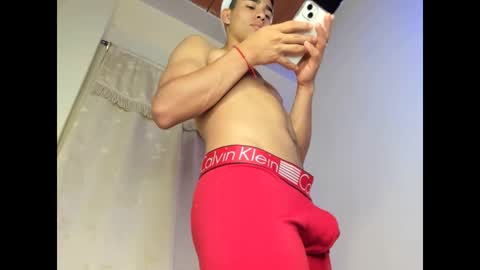 Snapshot of andy_0018 chatting on 12-21-24, 10:39 Andy online show from 12-21-24, 10:39