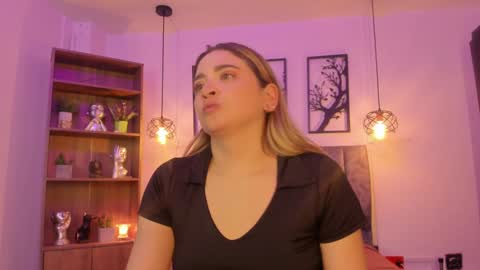 andy_and_emma online show from 12-17-24, 04:00