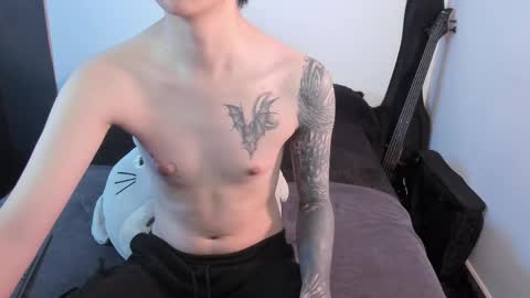 Snapshot of andy_bankai chatting on 05-28-26, 12:08 twx Andy twink3 online show from 05-28-26, 12:08