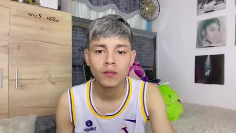 Andy online show from 11-19-25, 04:18