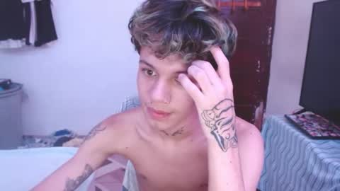 andy_dan1 online show from 05-09-26, 07:02