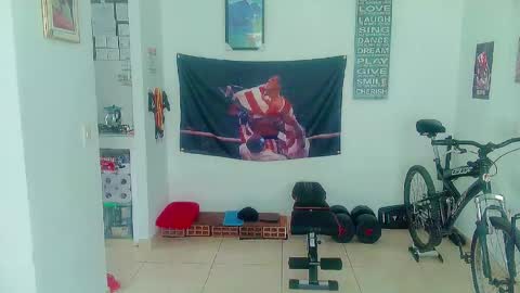 Snapshot of andy_gray01 chatting on 10-08-25, 05:54 Andy Gray online show from 10-08-25, 05:54