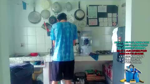 Snapshot of andy_gray01 chatting on 10-18-25, 12:28 Andy Gray online show from 10-18-25, 12:28