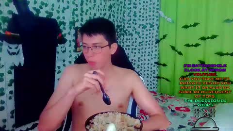 Snapshot of andy_gray01 chatting on 10-31-25, 06:42 Andy Gray online show from 10-31-25, 06:42