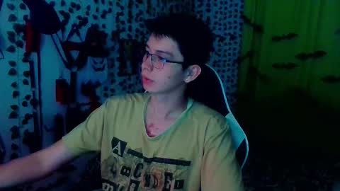 Snapshot of andy_gray01 chatting on 11-05-25, 11:10 Andy Gray online show from 11-05-25, 11:10