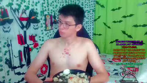 Snapshot of andy_gray01 chatting on 11-12-25, 01:44 Andy Gray online show from 11-12-25, 01:44