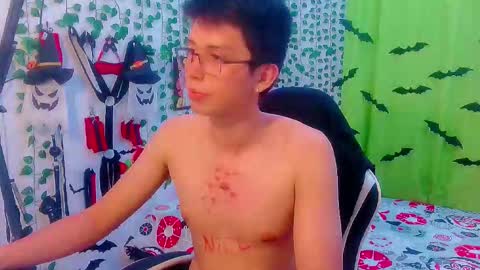 Snapshot of andy_gray01 chatting on 11-14-25, 02:43 Andy Gray online show from 11-14-25, 02:43