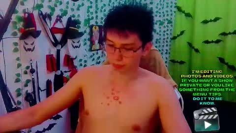 Snapshot of andy_gray01 chatting on 11-18-25, 11:48 Andy Gray online show from 11-18-25, 11:48