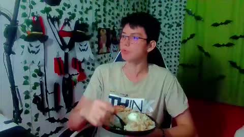 Snapshot of andy_gray01 chatting on 11-25-25, 10:43 Andy Gray online show from 11-25-25, 10:43