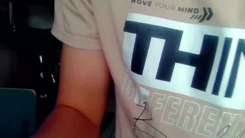 Snapshot of andy_gray01 chatting on 11-26-25, 10:49 Andy Gray online show from 11-26-25, 10:49